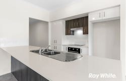 2/33 Freycinet Drive, Sunshine Bay, NSW 2536