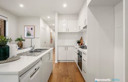 2/61 Lomond Avenue, Kilsyth, Vic 3137