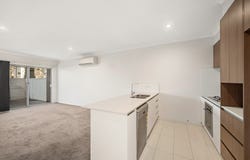 13/2 Clare Burton Crescent, Franklin, ACT 2913