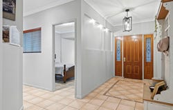 26 Anthonys Road, Walloon, Qld 4306