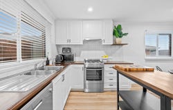 2/5 Neilson Street, Bayswater, Vic 3153