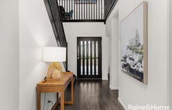 13 Athlone Way, Maryland, NSW 2287