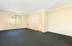 2/23 Robert Street, Penrith, NSW 2750