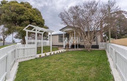 32 Wallangarra road, Stanthorpe, Qld 4380