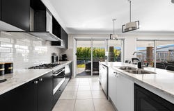 16 Miami Close, Medowie, NSW 2318