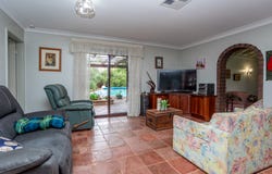 1 Gertrude Avenue, Champion Lakes, WA 6111