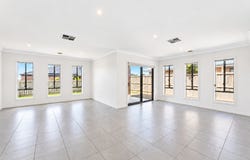 25 Eliston Avenue, Clyde, Vic 3978
