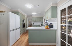 10 McDonald Crescent, Tamworth, NSW 2340