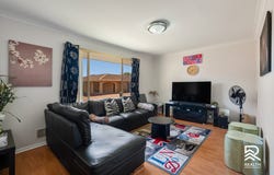 10/9-11 Mallard Way, Cannington, WA 6107