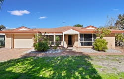5 Oleander Place, Halls Head, WA 6210
