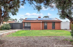 8 Eringa Court, Craigmore, SA 5114