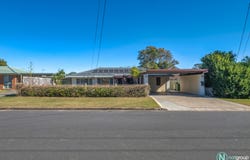 10 Pine Street, Hillcrest, Qld 4118
