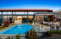 72 Stoneleigh Crescent, Highton, Vic 3216
