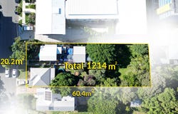 17 & 19 Alfred Street, Woody Point, Qld 4019