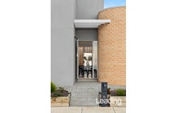 27 Vangel Road, Sunbury, Vic 3429