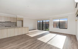 2 Burnden Close, Berwick, Vic 3806