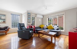 2/15 Stonehaven Avenue, Boronia, Vic 3155