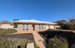 76 Tiliqua Crescent, Roxby Downs, SA 5725