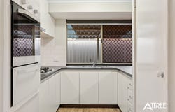 2/208 Burslem Drive, Maddington, WA 6109