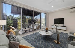 2/17 Springfield Lakes Boulevard, Springfield Lakes, Qld 4300