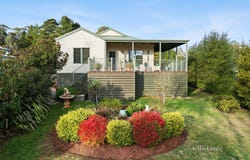 8 Faheys Road, Gordon, Vic 3345