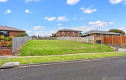35 Auchterlonie Crescent, Churchill, Vic 3842