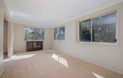5 Lloyd Court, Valentine, NSW 2280