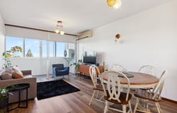 17/2 Angwin Street, East Fremantle, WA 6158