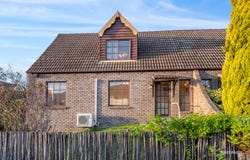 2/4A Boa Vista Road, New Town, Tas 7008