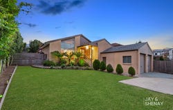 18 George Bass Avenue, Endeavour Hills, Vic 3802