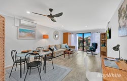 12/1 PEBBLE BEACH DRIVE, Coral Cove, Qld 4670