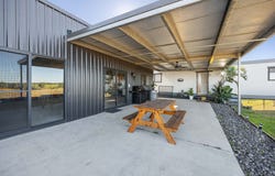Valdora, Qld 4561