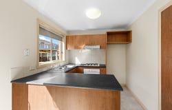 1/7 Regan Street, St Albans, Vic 3021