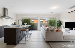 13 Artfield Street, Cranbourne East, Vic 3977