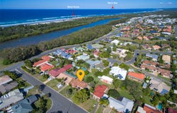 10 Buckingham Drive, Pottsville, NSW 2489
