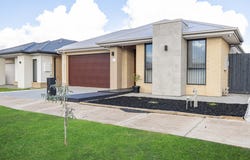12 Shirley Street, Sunbury, Vic 3429