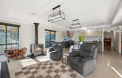 115 McIvor Forest Drive, Junortoun, Vic 3551