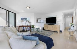21/3576 Main Beach Parade, Main Beach, Qld 4217
