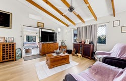 4 Greta Court, Beaconsfield, Qld 4740