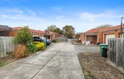 6-8 Green Island Avenue, Mount Martha, Vic 3934