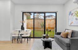 10 Bray Lane, Springvale, Vic 3171