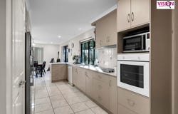 1 Pandanus Street, Beaconsfield, Qld 4740