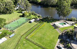 12 Burnside Court, Ashmore, Qld 4214
