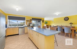 12 Deerwood Street, Kanwal, NSW 2259
