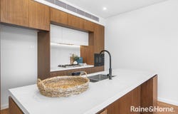 C504/89 John Whiteway Drive, Gosford, NSW 2250