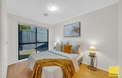 17 Kurrajong Crescent, Melton South, Vic 3338