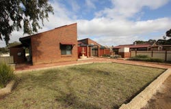 1 Cowan Way, Merredin, WA 6415