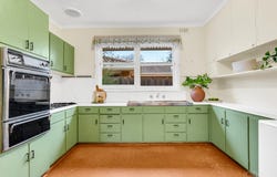 4 Robert Street, Parkdale, Vic 3195