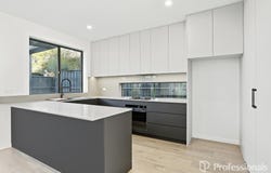 112 Pridham Avenue, Box Hill, NSW 2765