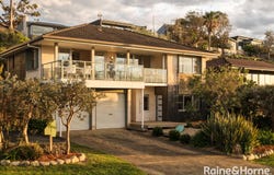 4 Beach Road, Mollymook Beach, NSW 2539